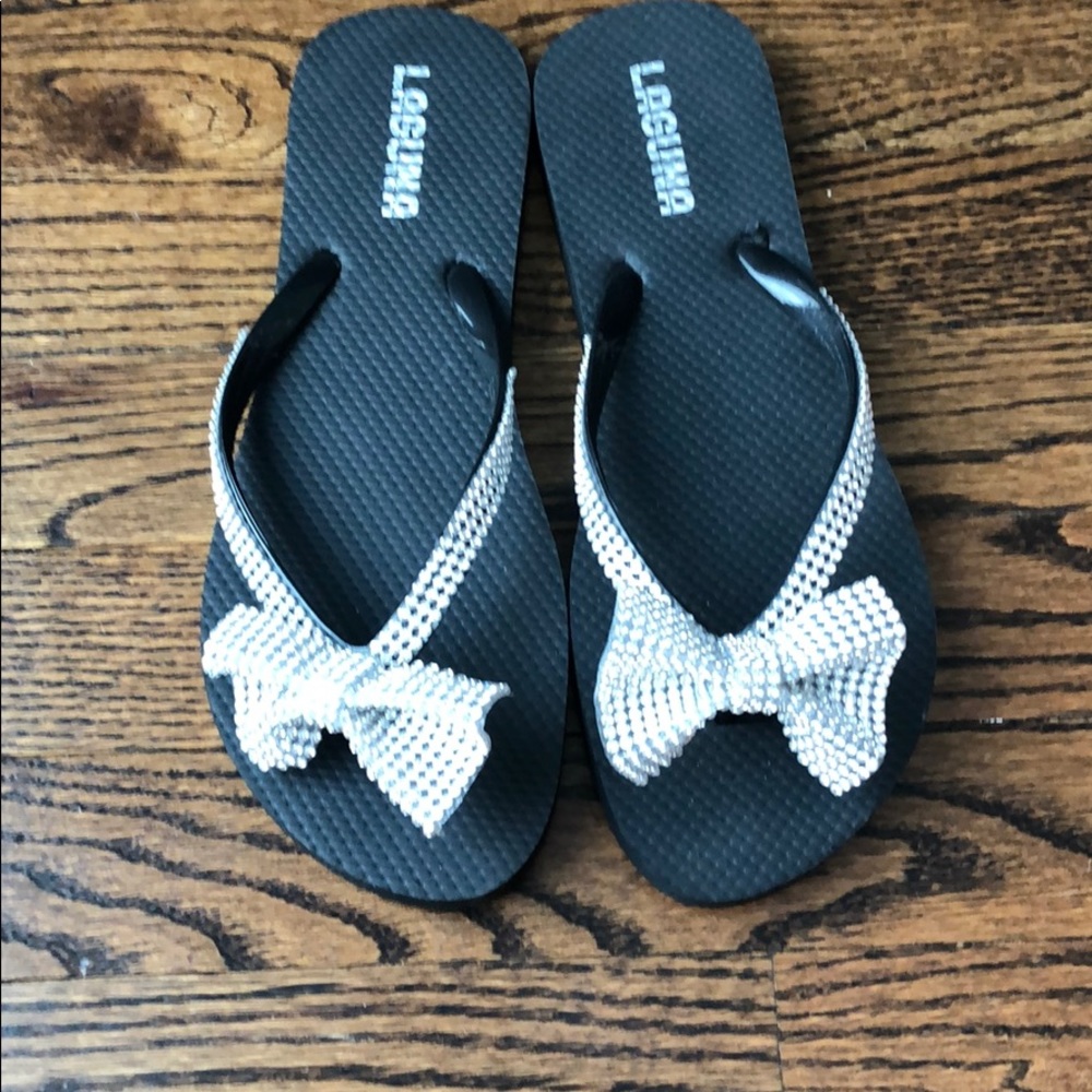 Laguna flip flops black